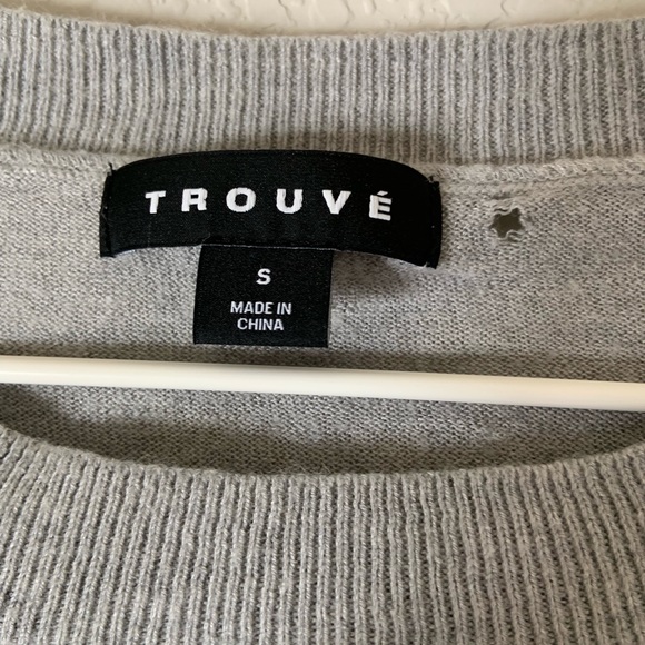 gray sweater - Picture 2 of 3